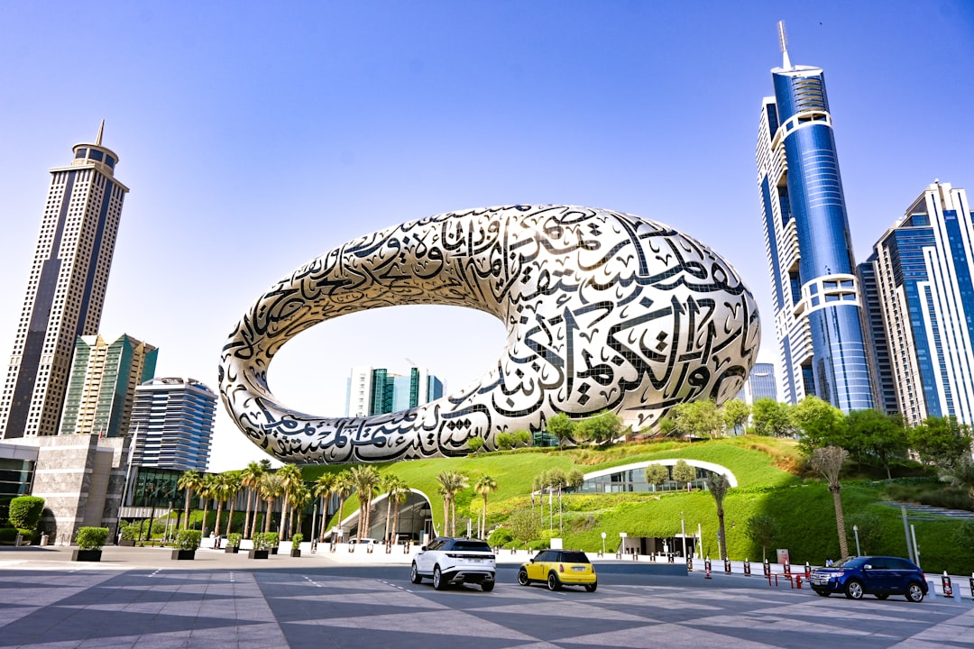 Why Dhahaby UAE Gold-Backed Loans Outperform Traditional Pawn Options
